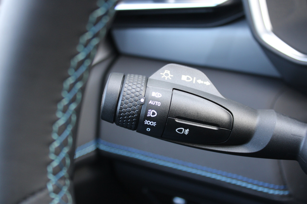 Lynk & Co 01 (Z603DK) met abonnement