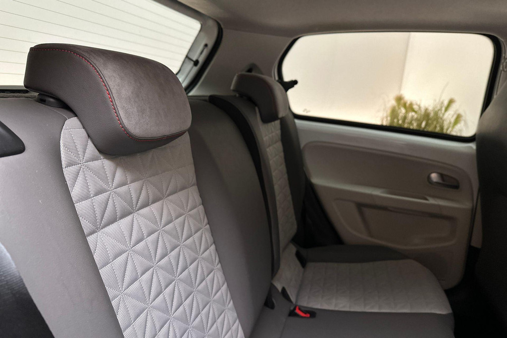 Volkswagen up! (J165BL) met abonnement