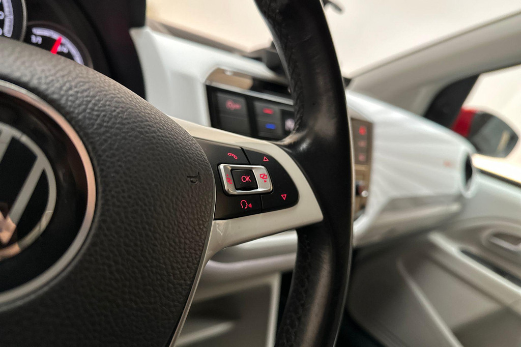 Volkswagen up! (J165BL) met abonnement