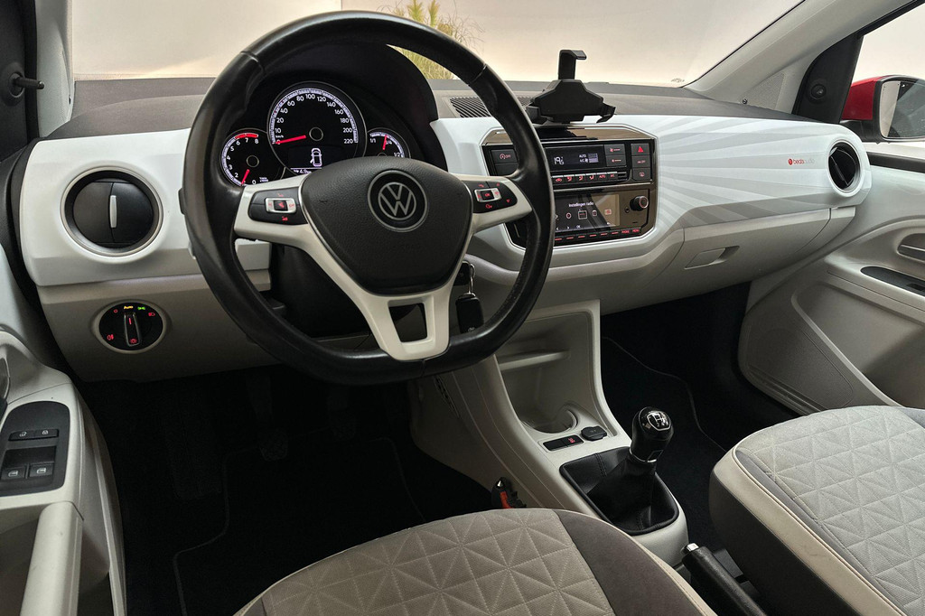Volkswagen up! (J165BL) met abonnement