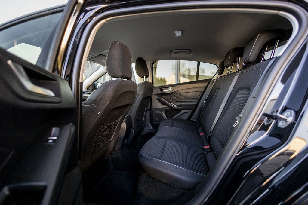 Ford Focus (S957BS) met abonnement