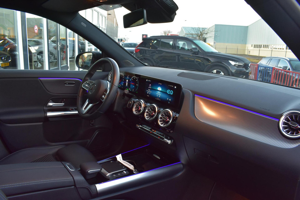 Mercedes-Benz EQA (N636RF) met abonnement
