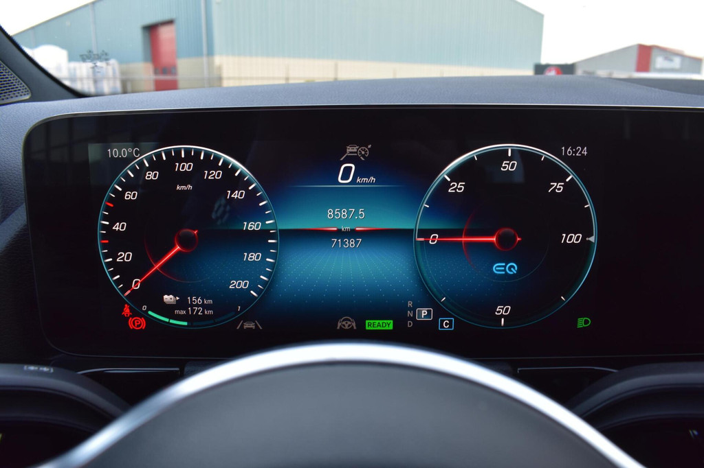 Mercedes-Benz EQA (N636RF) met abonnement