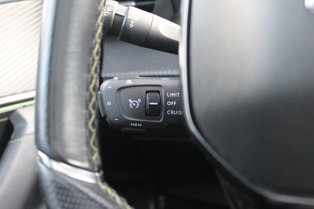 Peugeot e-2008 (N900KK) met abonnement