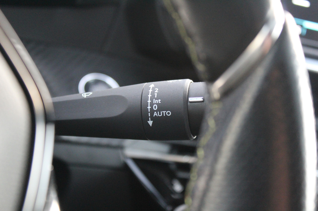 Peugeot e-2008 (N900KK) met abonnement