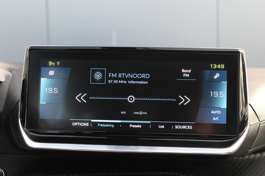 Peugeot e-2008 (N900KK) met abonnement