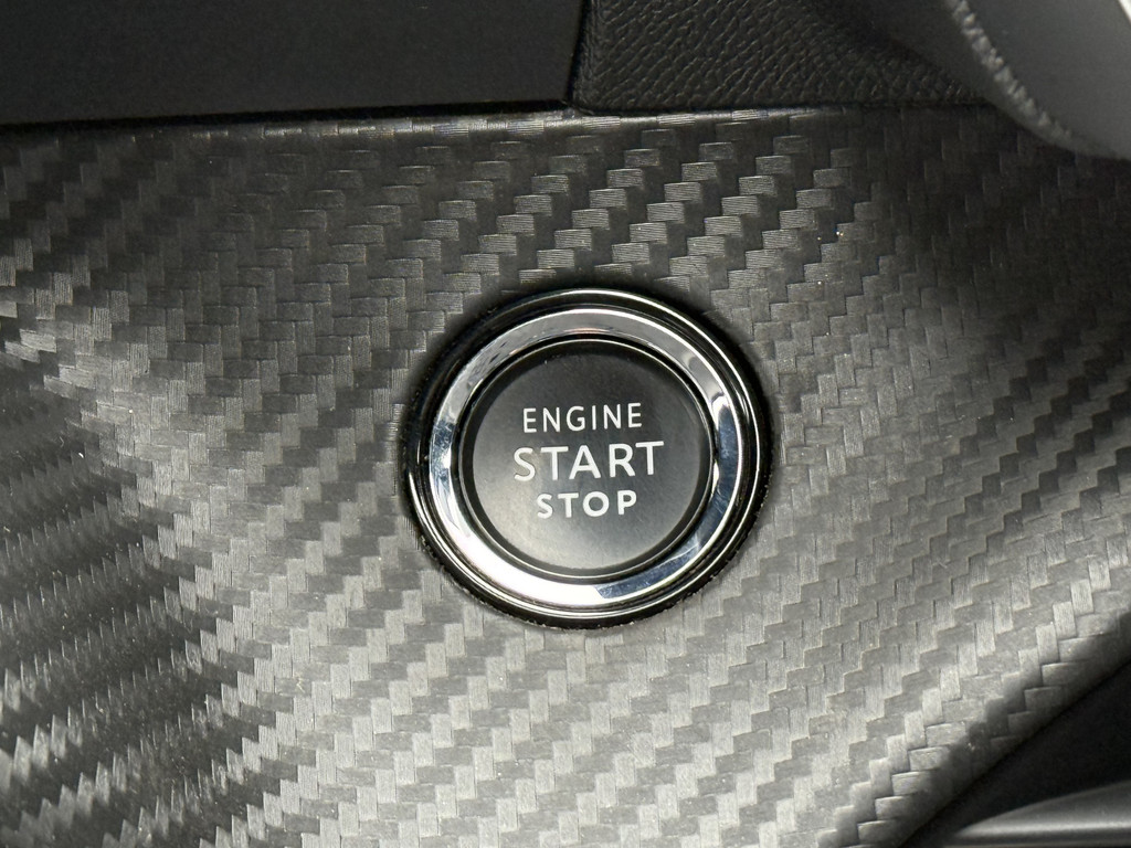 Peugeot 2008 (J362SP) met abonnement