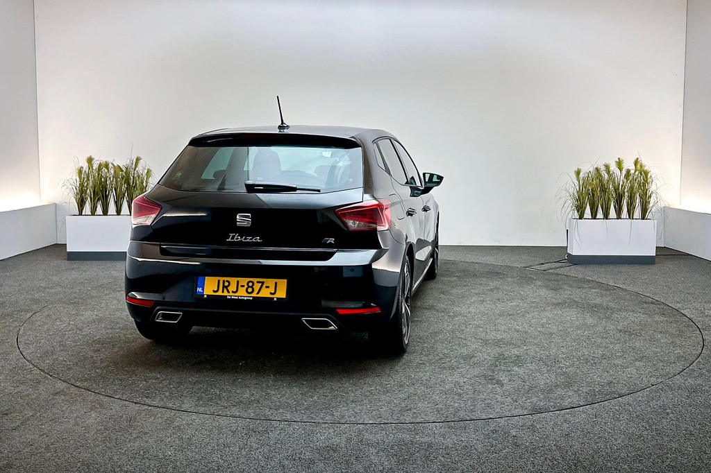 Seat Ibiza (JRJ87J) met abonnement