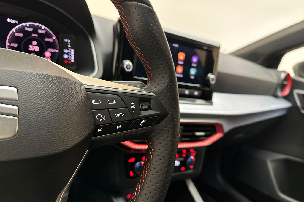 Seat Ibiza (JRJ87J) met abonnement