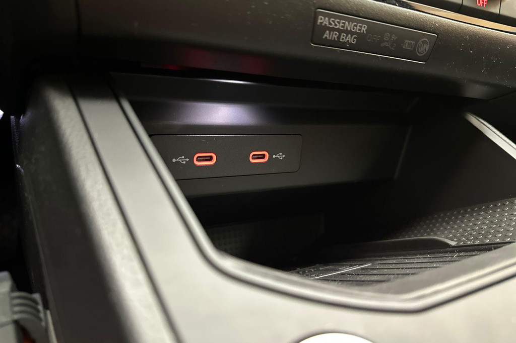 Seat Ibiza (JRJ87J) met abonnement