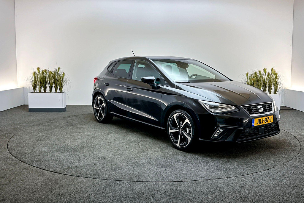 Seat Ibiza (JRJ87J) met abonnement