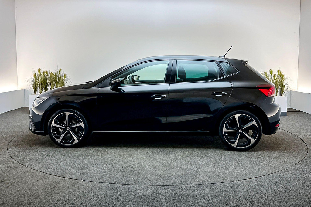 Seat Ibiza (JRJ87J) met abonnement