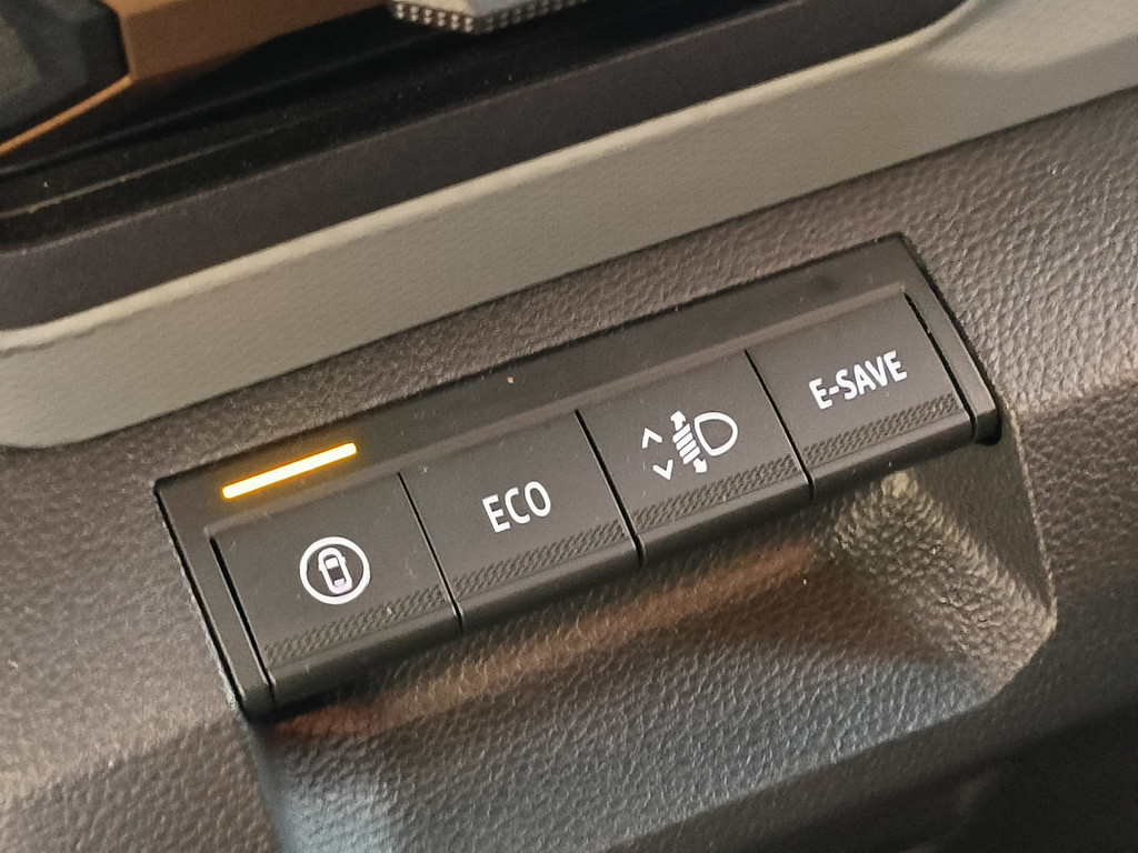 Dacia Duster (JLG90K) met abonnement