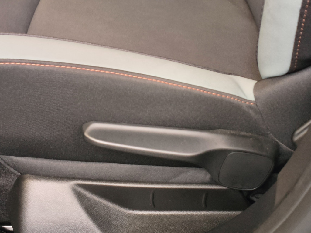 Dacia Duster (JLG90K) met abonnement