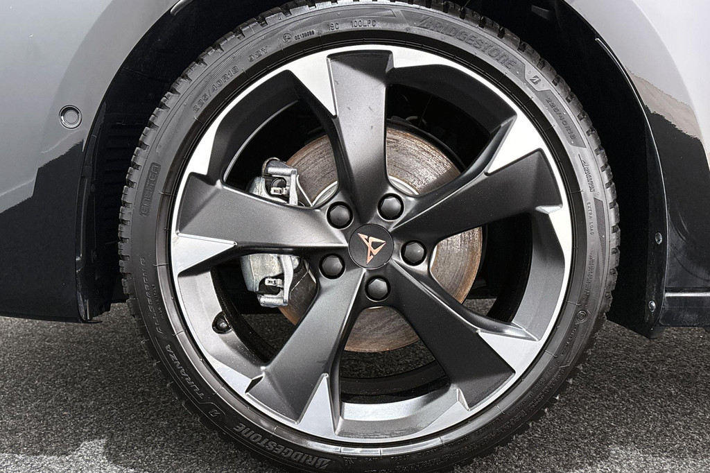 CUPRA Leon (JTX87P) met abonnement