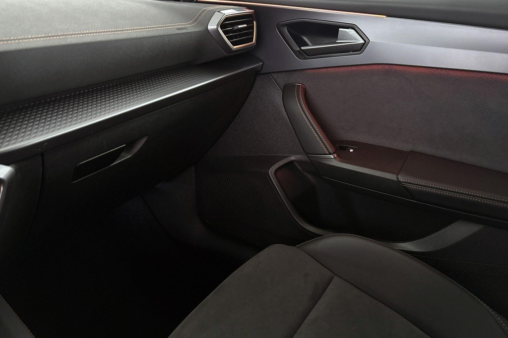 CUPRA Leon (JTX87P) met abonnement