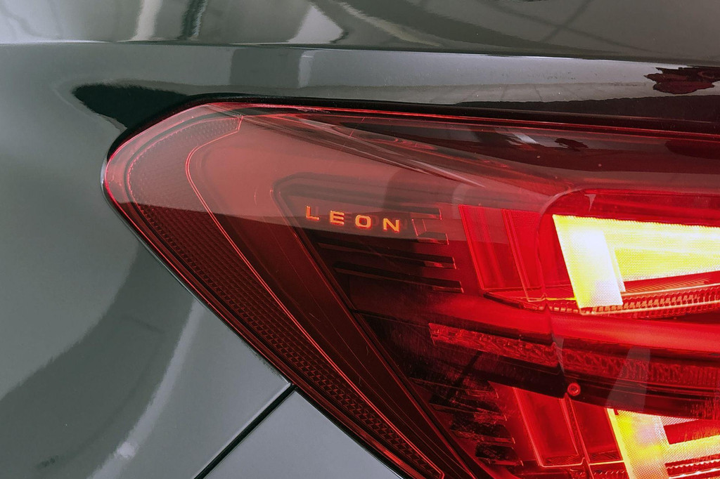 CUPRA Leon (JTX87P) met abonnement