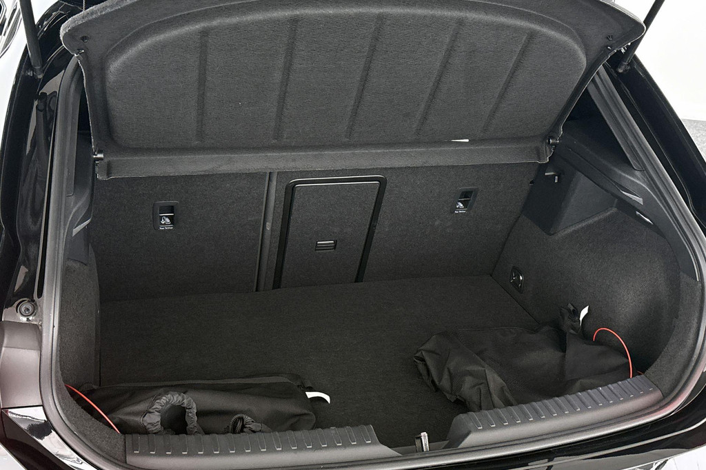 CUPRA Leon (JTX87P) met abonnement