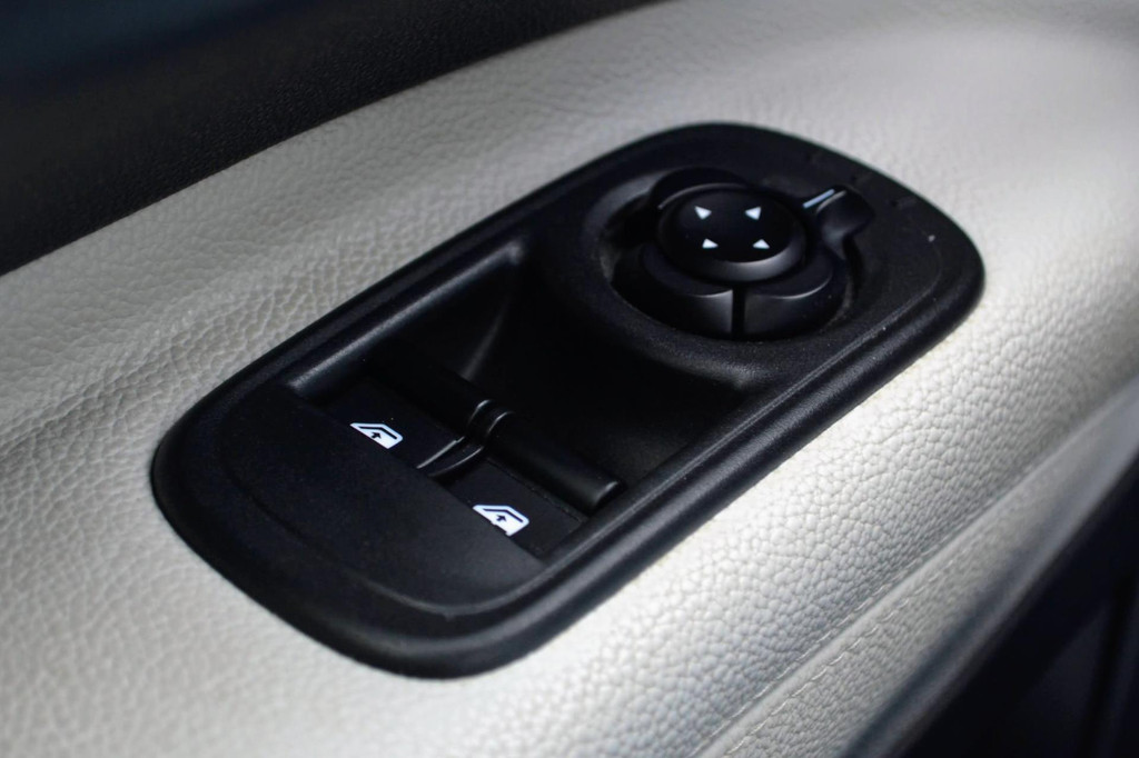 Fiat 500C (N893XD) met abonnement