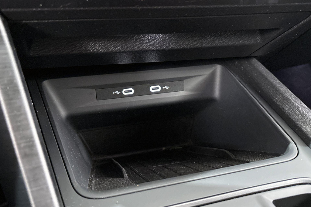 CUPRA Leon Sportstourer (JVB96P) met abonnement