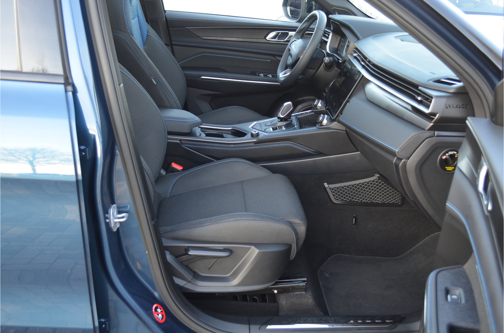 Lynk & Co 01 (S790ZZ) met abonnement