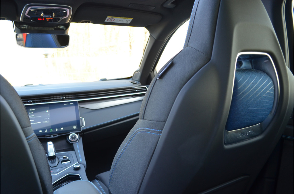 Lynk & Co 01 (S790ZZ) met abonnement