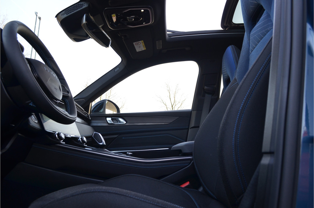 Lynk & Co 01 (S790ZZ) met abonnement