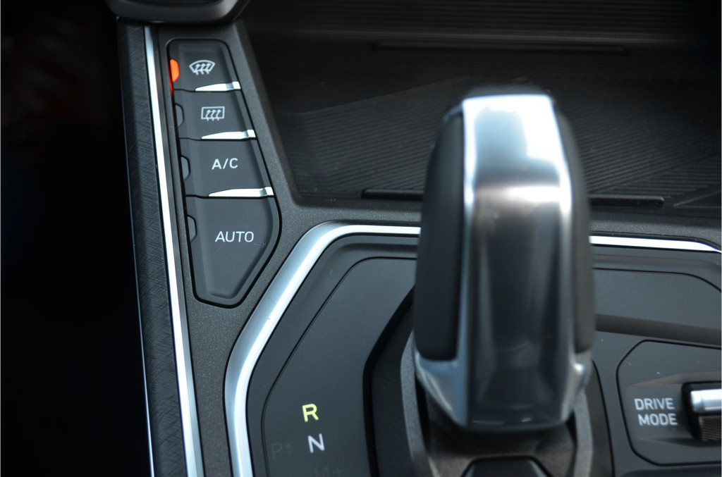 Lynk & Co 01 (S790ZZ) met abonnement