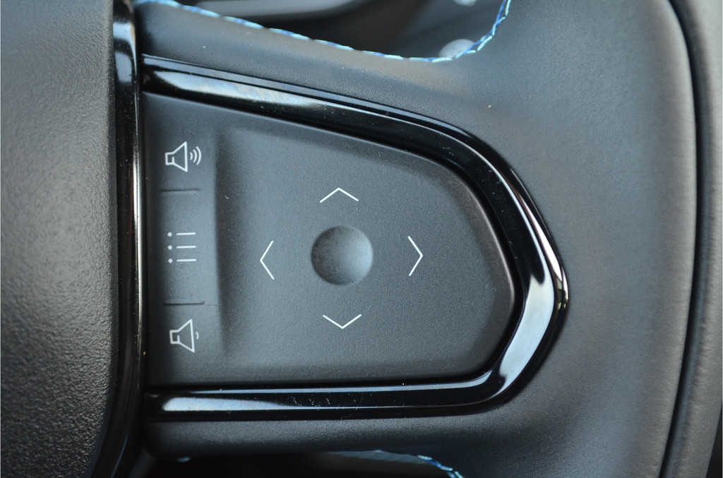 Lynk & Co 01 (S790ZZ) met abonnement