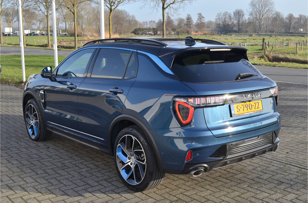 Lynk & Co 01 (S790ZZ) met abonnement