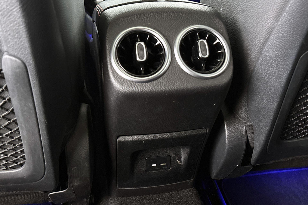 Mercedes-Benz A-Klasse (K264JH) met abonnement