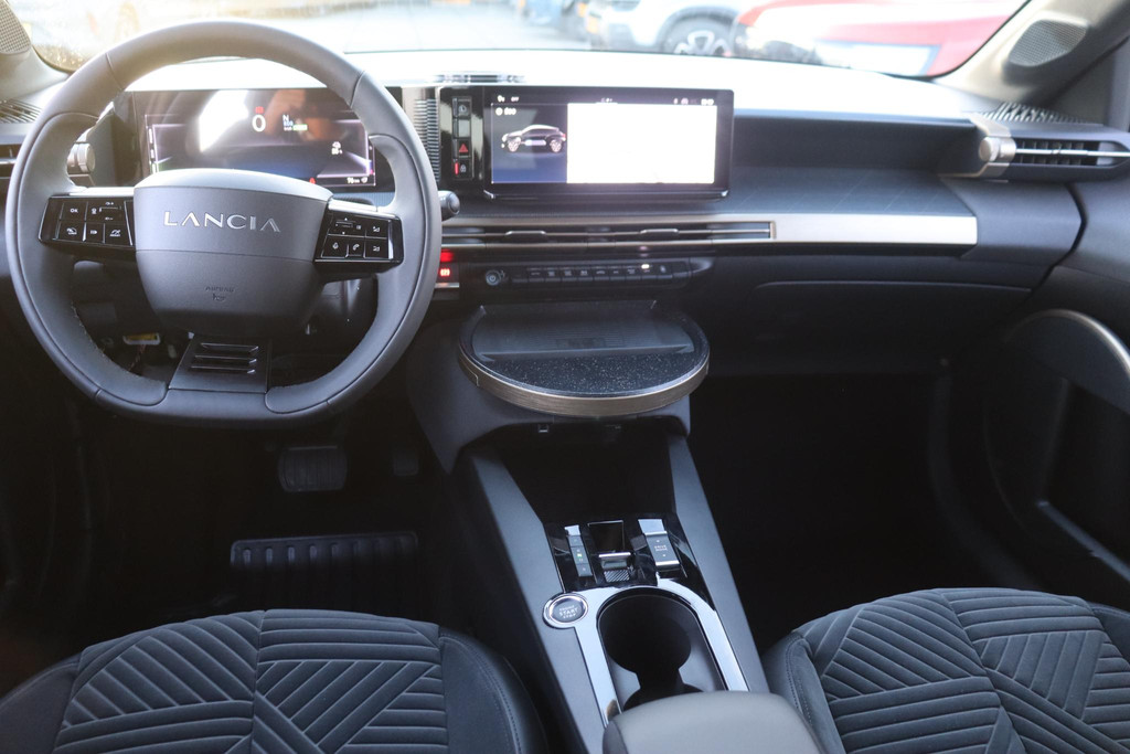 Lancia Ypsilon (JTX38H) met abonnement