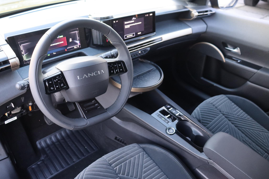 Lancia Ypsilon (JTX38H) met abonnement