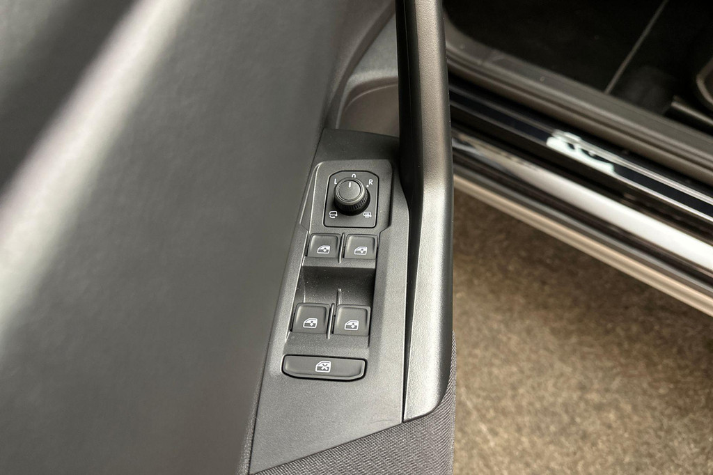 Volkswagen Taigo (JSJ15P) met abonnement