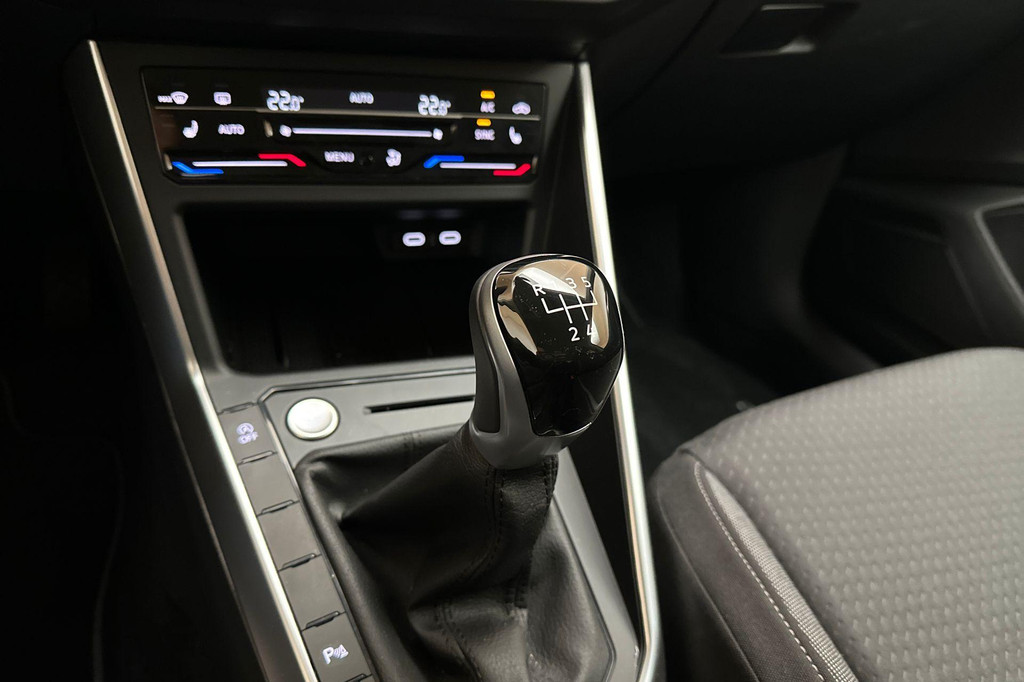 Volkswagen Taigo (JSJ15P) met abonnement