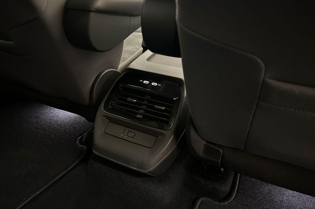 Volkswagen ID.4 (R153LG) met abonnement