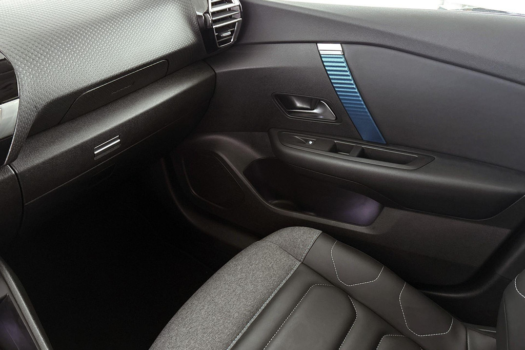 Citroën Ë-C4 (T479NL) met abonnement