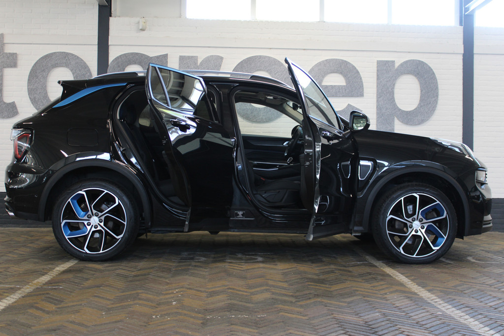 Lynk & Co 01 (Z601DK) met abonnement