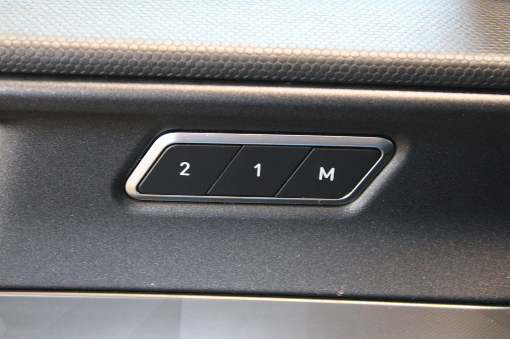 Lynk & Co 01 (Z601DK) met abonnement