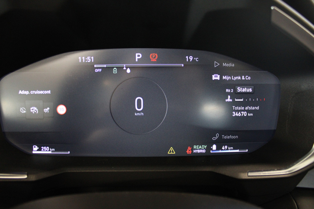 Lynk & Co 01 (Z601DK) met abonnement