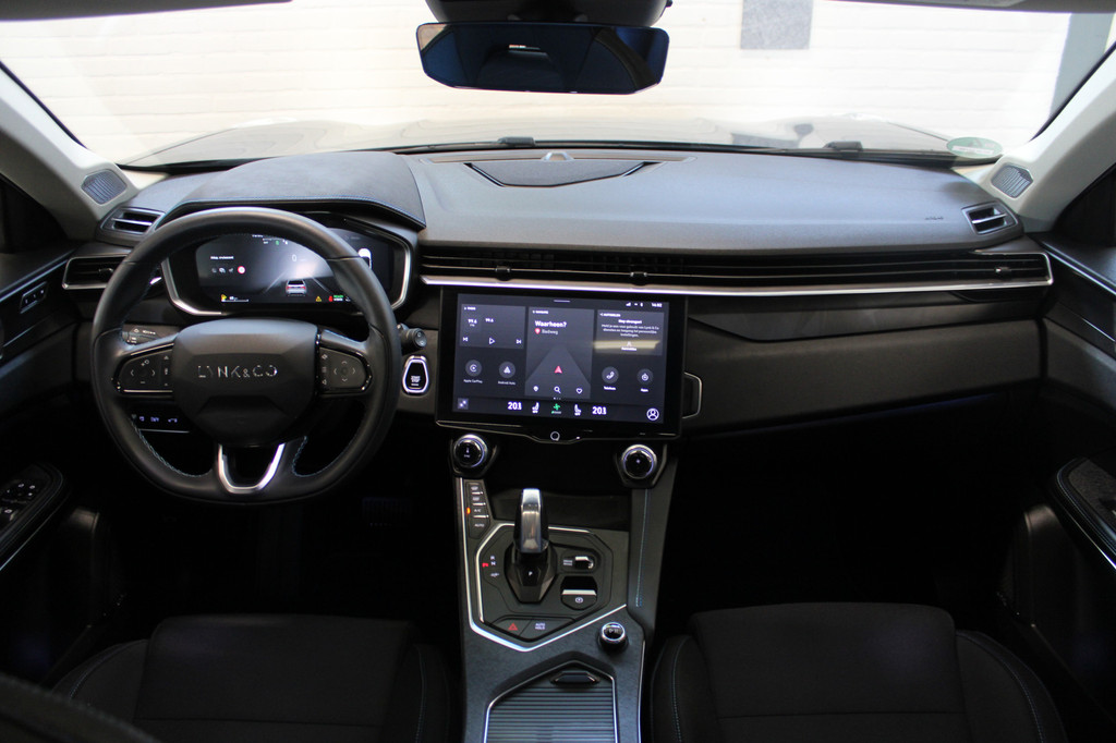 Lynk & Co 01 (Z601DK) met abonnement