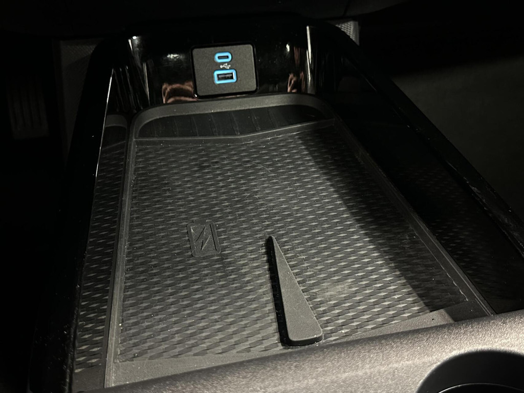 Ford Mustang Mach-E (R990ZR) met abonnement