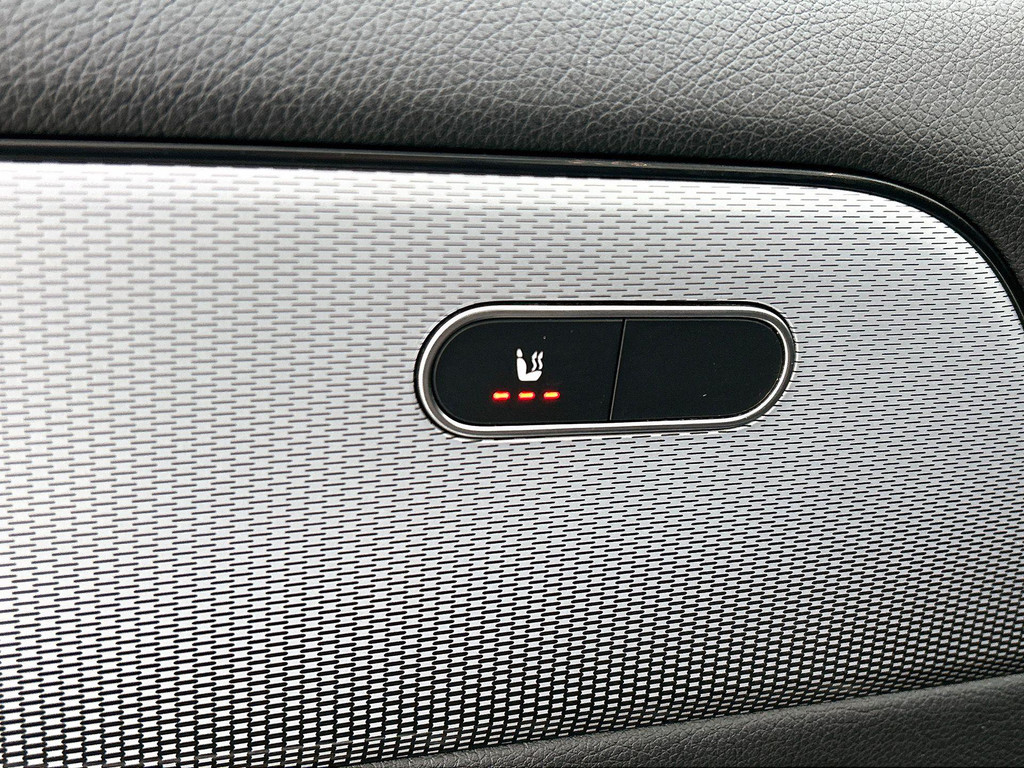 Mercedes-Benz GLA (JVB08X) met abonnement