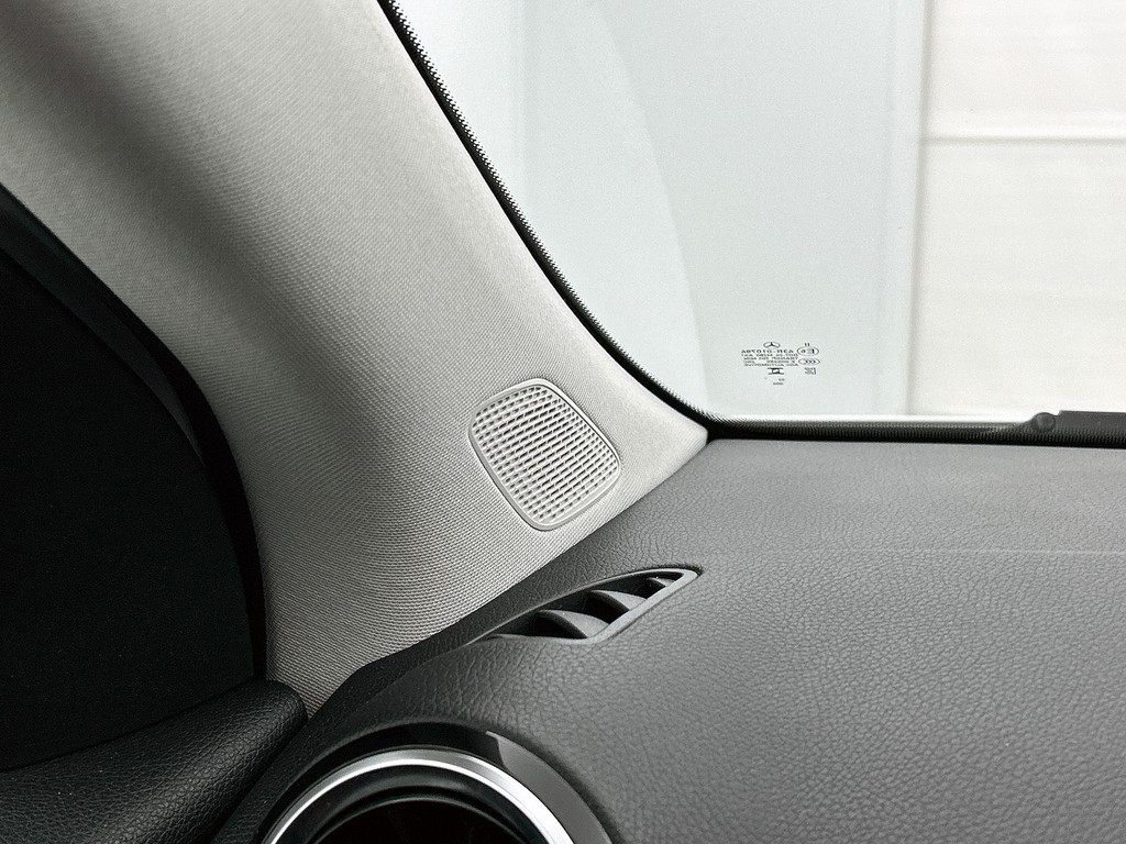 Mercedes-Benz GLA (JVB08X) met abonnement