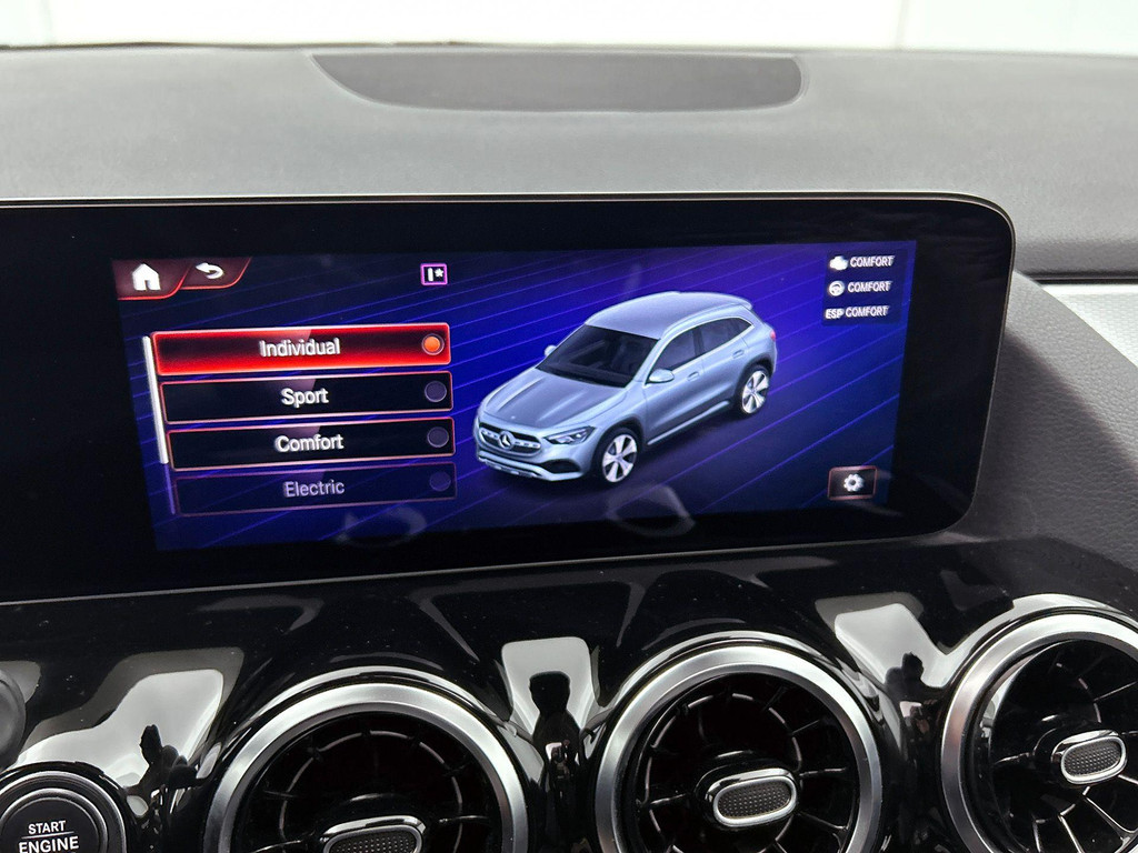 Mercedes-Benz GLA (JVB08X) met abonnement