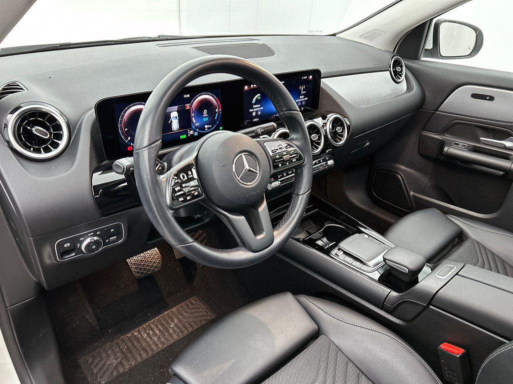 Mercedes-Benz GLA (JVB08X) met abonnement