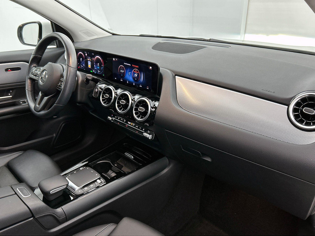 Mercedes-Benz GLA (JVB08X) met abonnement