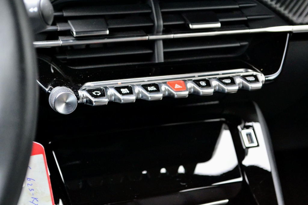 Peugeot 2008 (S623KX) met abonnement