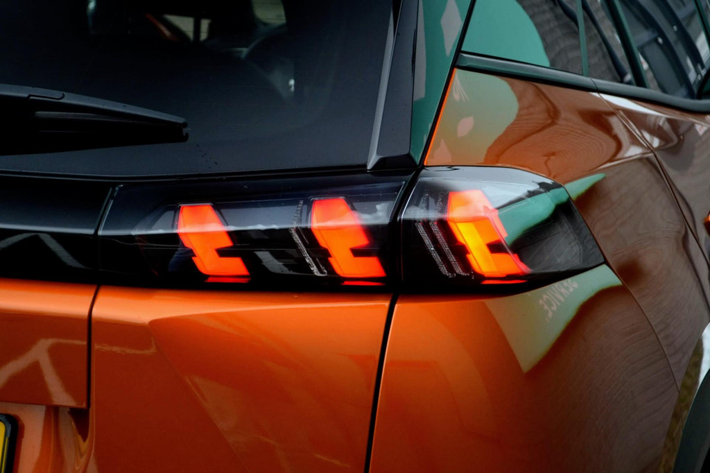 Peugeot 2008 (S623KX) met abonnement