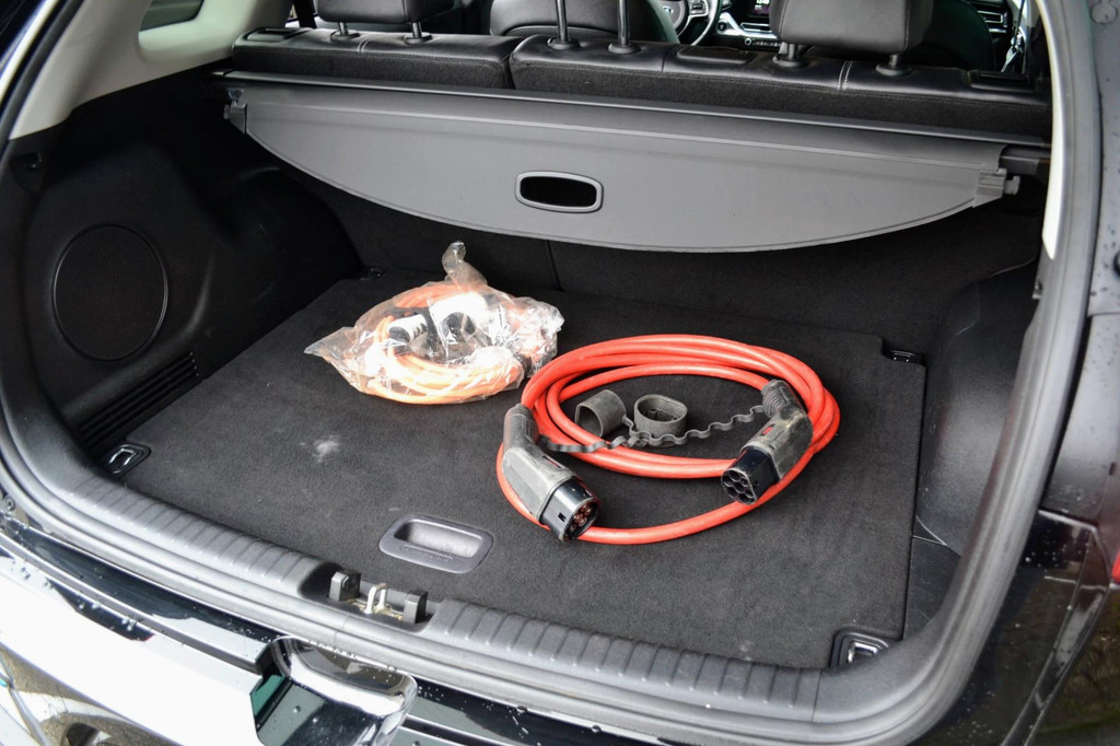 Kia e-Niro (J973LZ) met abonnement